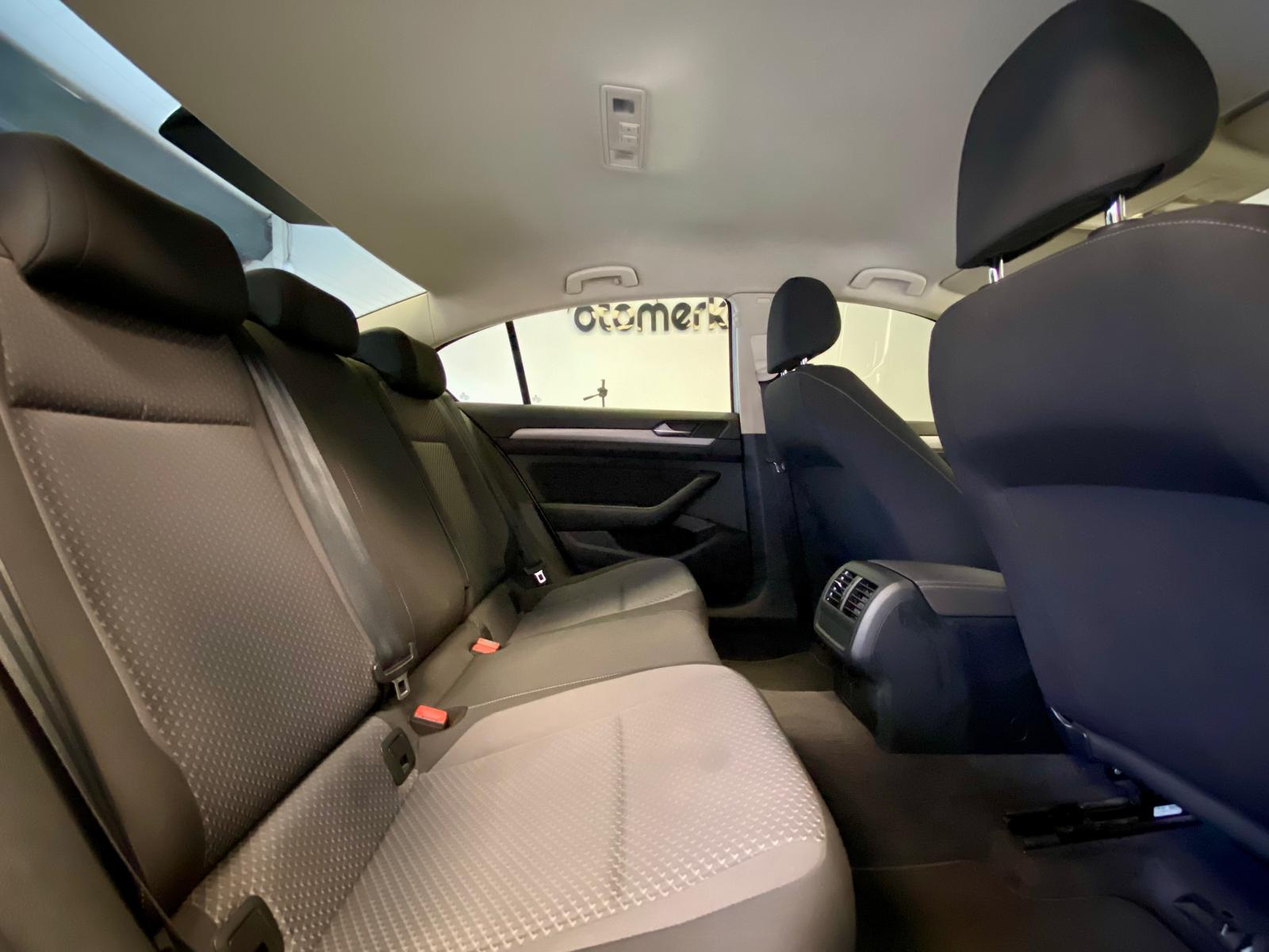 VOLKSWAGEN PASSAT 16